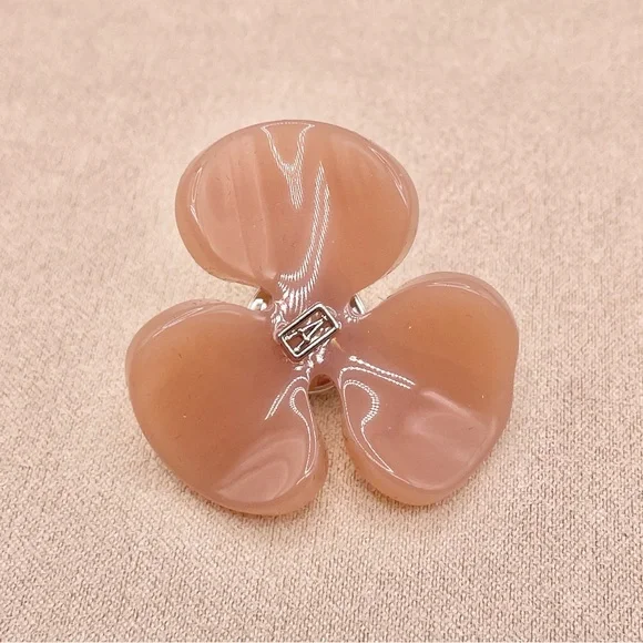 Alexandre de Paris muted coral pink flower Brooch - Picture 1 of 4